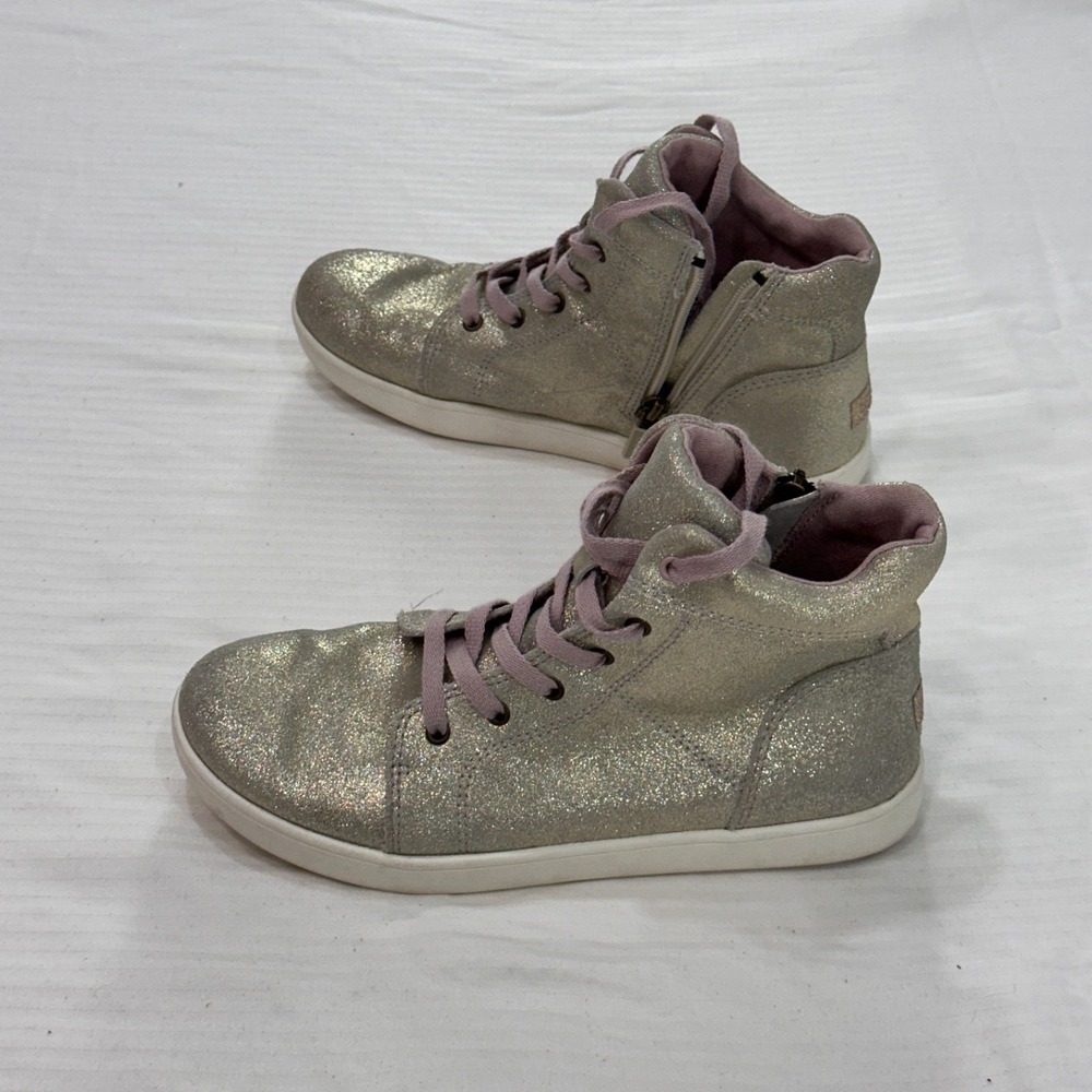 UGG Kids'‎ Olive Glitter High-Top Sneakers Size 4 Sparkly Metallic Zip Up Shoes